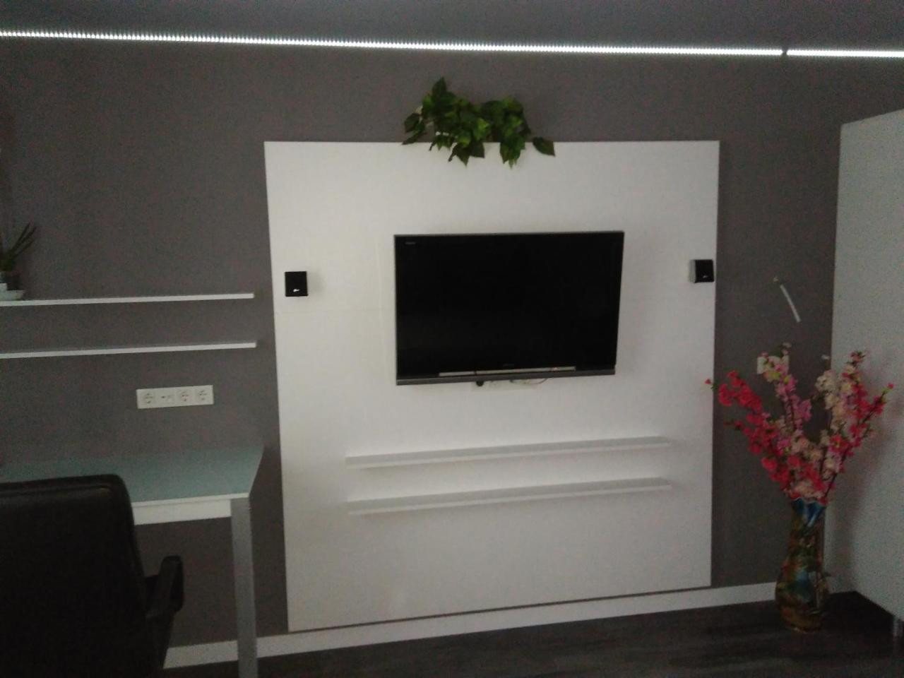 Ferienwohnung Смарт Квартира Метро Теремки, Республіка, Нвц, Феофанія, Магеллан Kiew Exterior foto